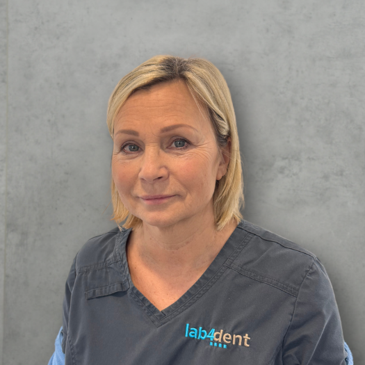 Dana Čenská | Lab4Dent